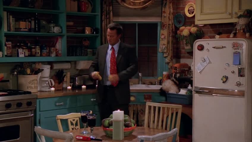 老友记/六人行/Friends 第九季 第五集 S09E05 The One with Phoebe's Birthday Dinner / 菲比的生日宴