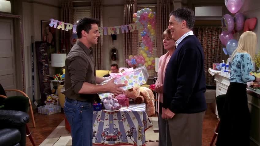 老友记/六人行/Friends 第十季 第四集 S10E04 The One with the Cake / 爱玛的生日蛋糕